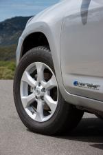 Toyota RAV4 EV 2012 года